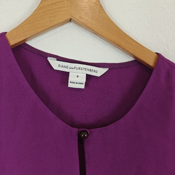 $198 DIANE VON FURSTENBERG Purple Alexandrie Sleeveless Silk Ruffle Top P, Small - Picture 7 of 16